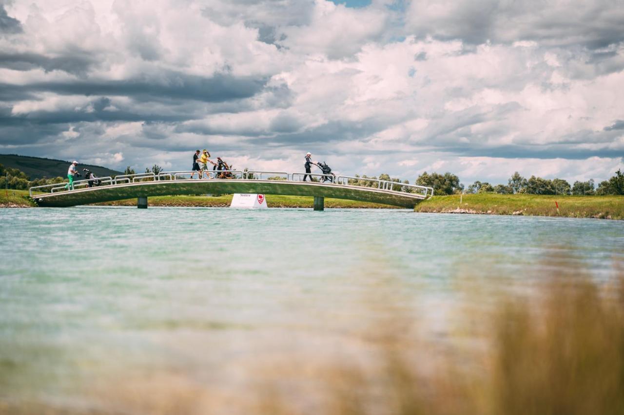 Theodora Golf Club Hotel อัลบายูเลีย ภายนอก รูปภาพ