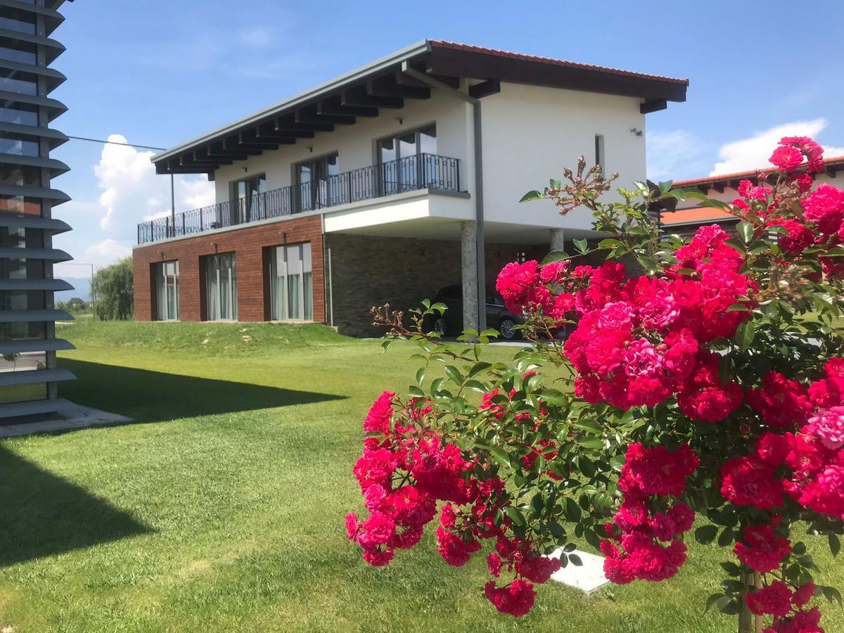 Theodora Golf Club Hotel อัลบายูเลีย ภายนอก รูปภาพ